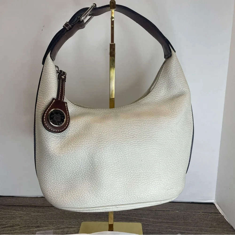 Doony & Bourke Cream and Brown Hobo Bag shoulder purse. Pre-owned. Has wear.